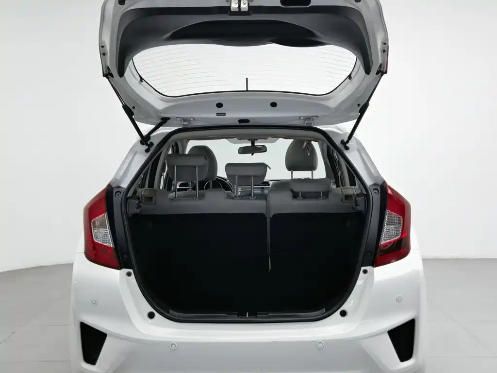 Honda Fit — миниатюра 16