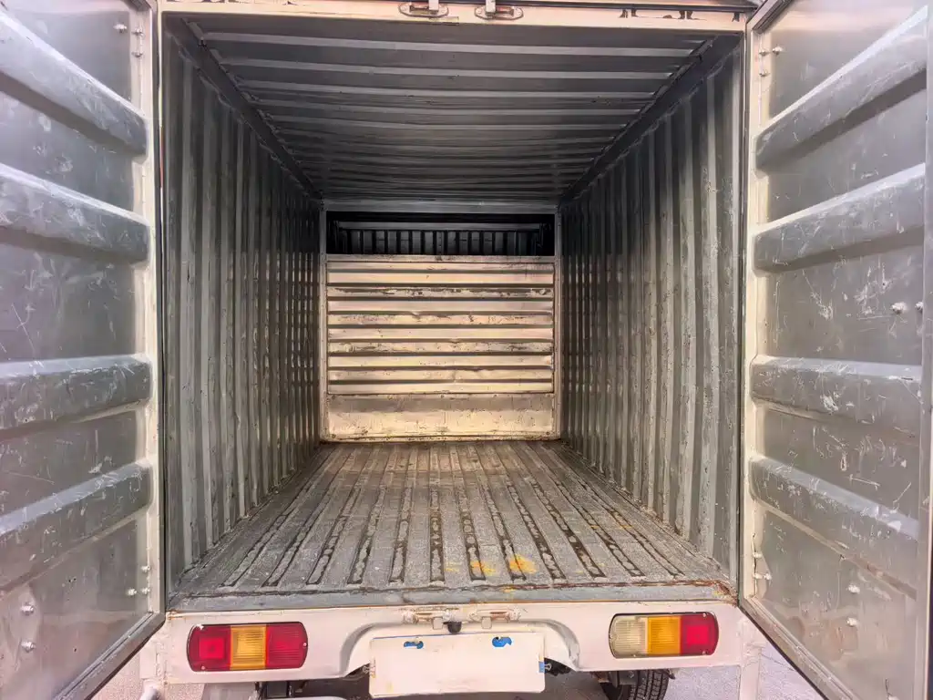 Wuling Rongguang Mini Truck — миниатюра 8