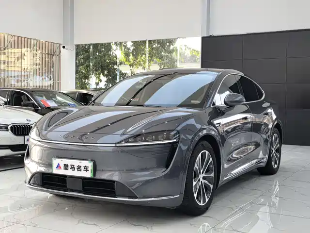 AITO WISDOM WORLD R7 2025