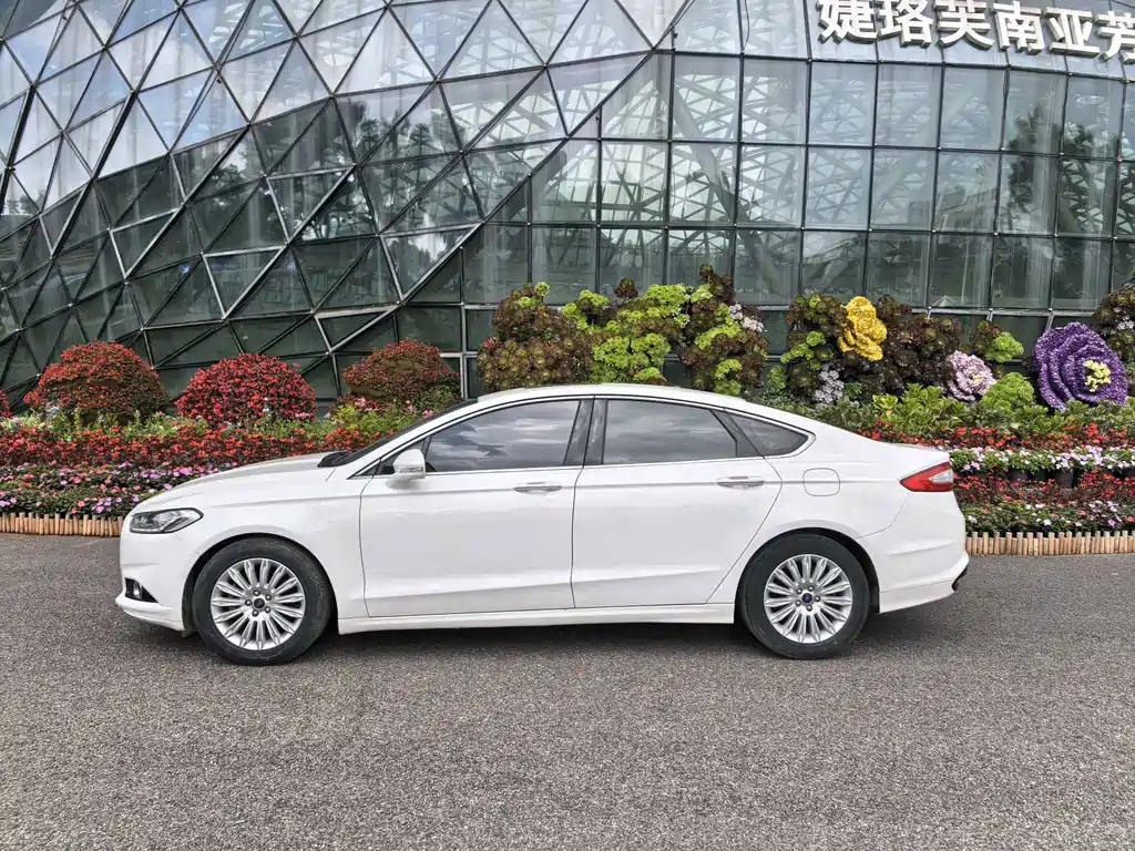 Ford Mondeo — миниатюра 3