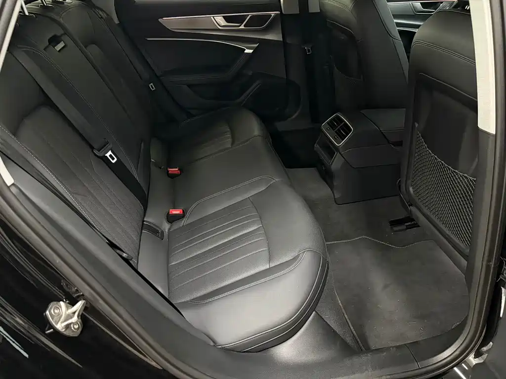 Audi A6 2024 allroad quattro 55 TFSI Premium