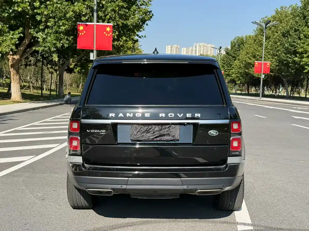 Land Rover Range Rover — миниатюра 8