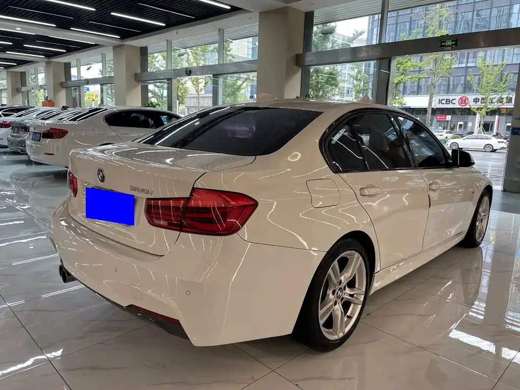 BMW 3 Series — миниатюра 6