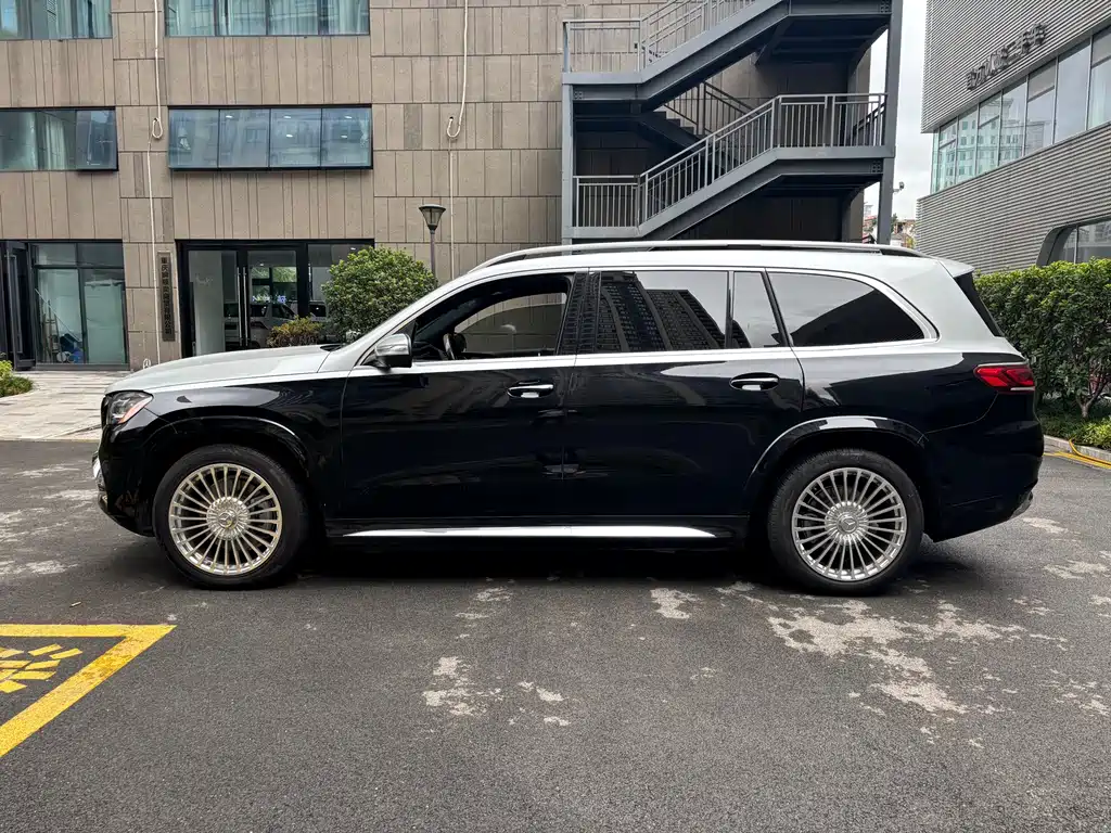 Mercedes-Benz GLS — миниатюра 2