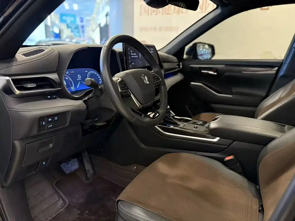 Toyota Crown Kluger 2024 2.5L HEV Luxury