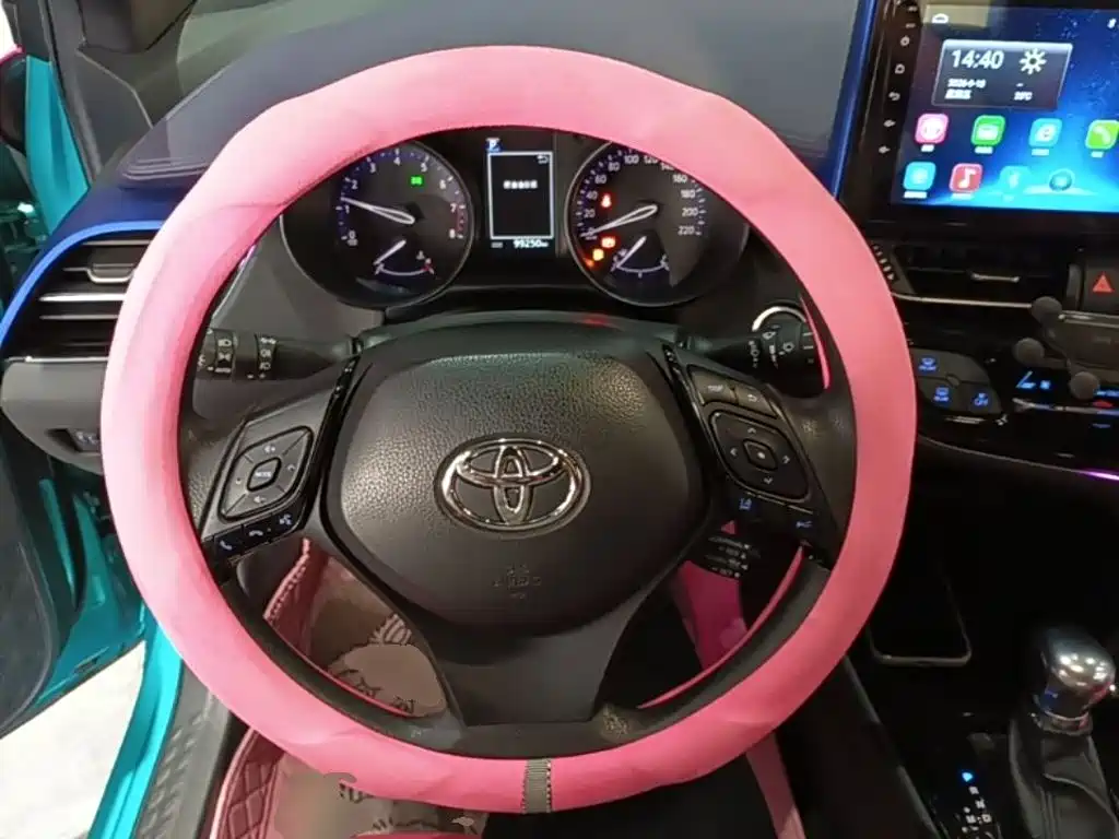 Toyota C-HR — миниатюра 11