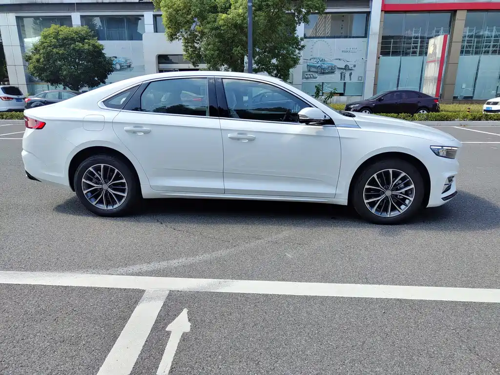 GEELY AUTOMOBILE XINGRUI