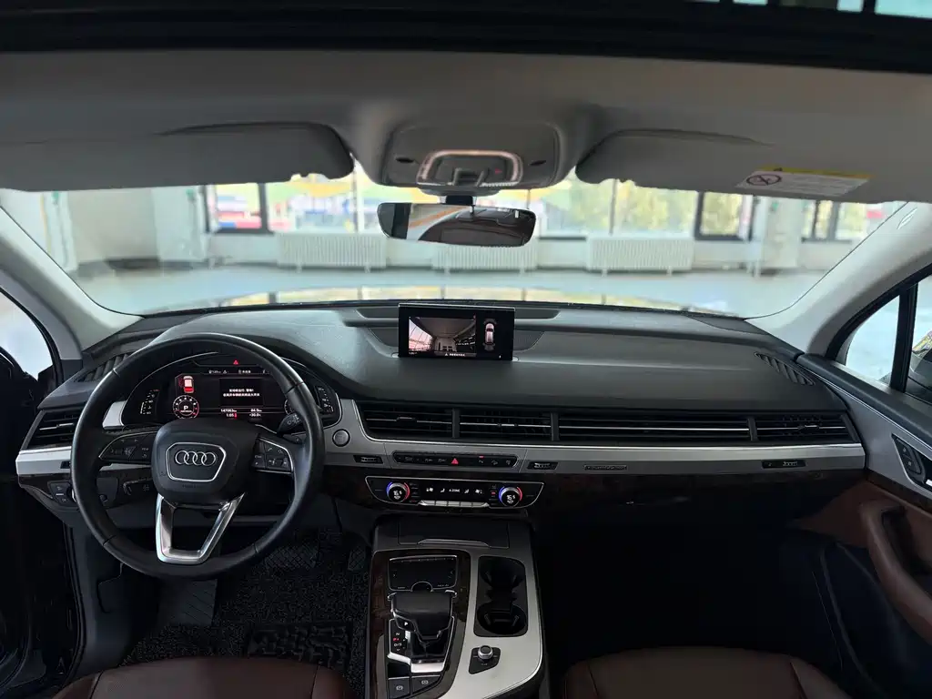 Audi Q7 — миниатюра 10