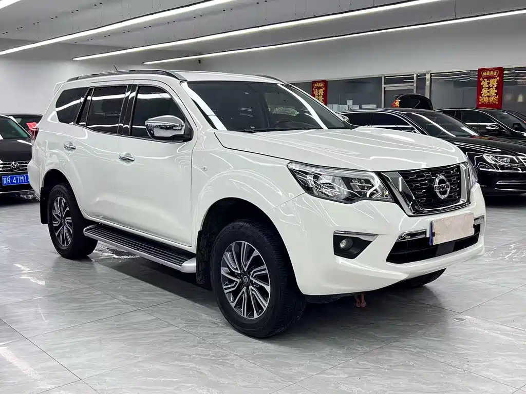 Nissan Terra — миниатюра 3