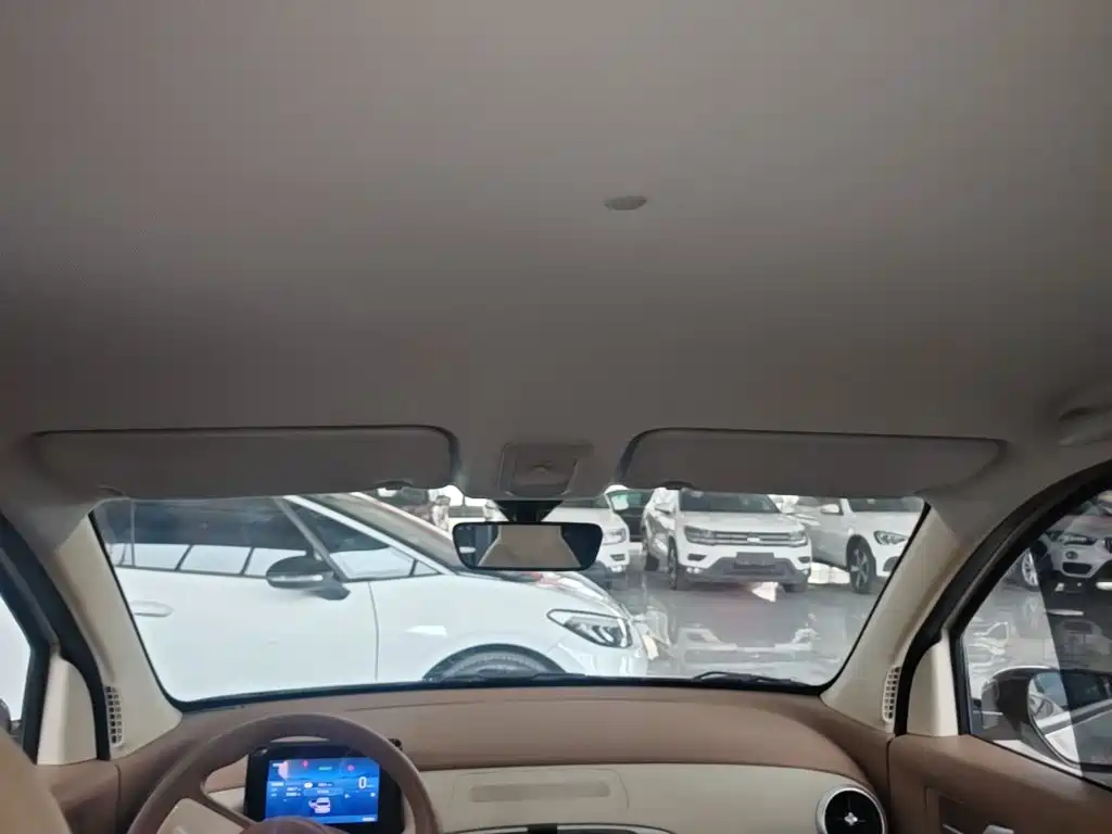 Wuling MINIEV — миниатюра 18