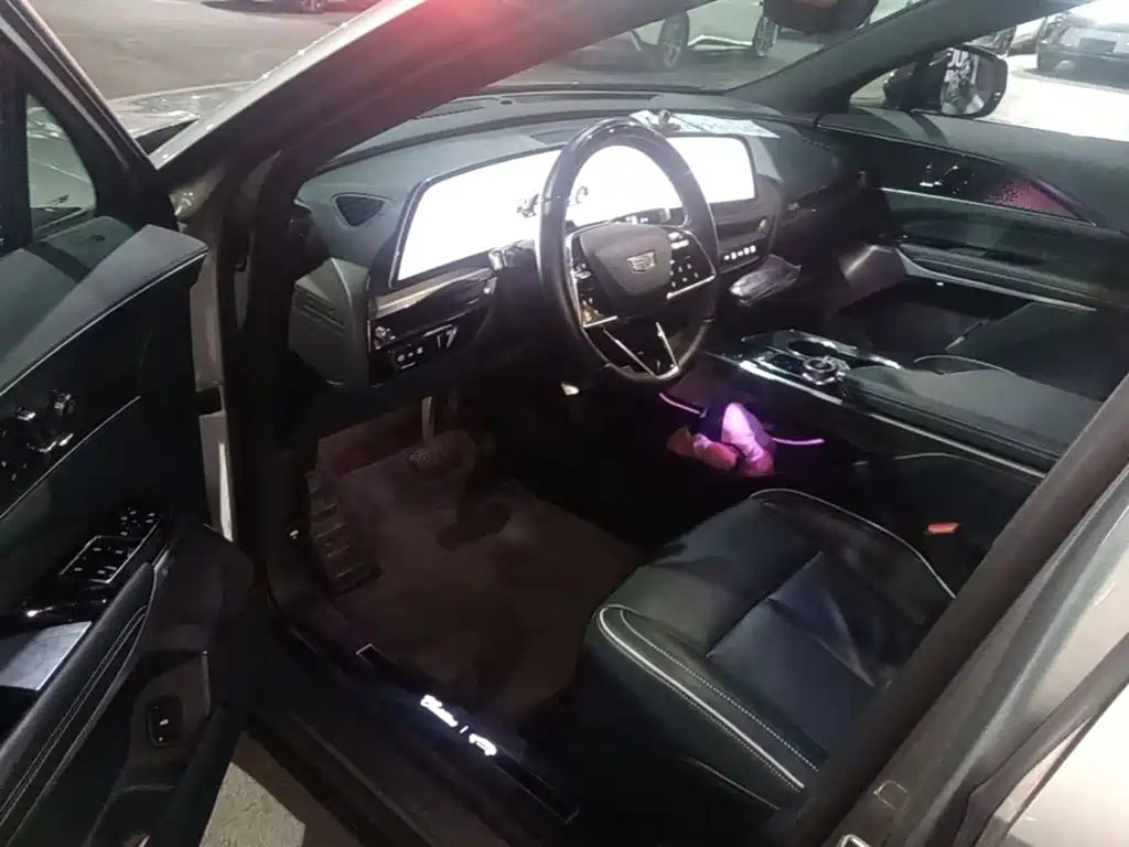 Cadillac Lyriq — миниатюра 16