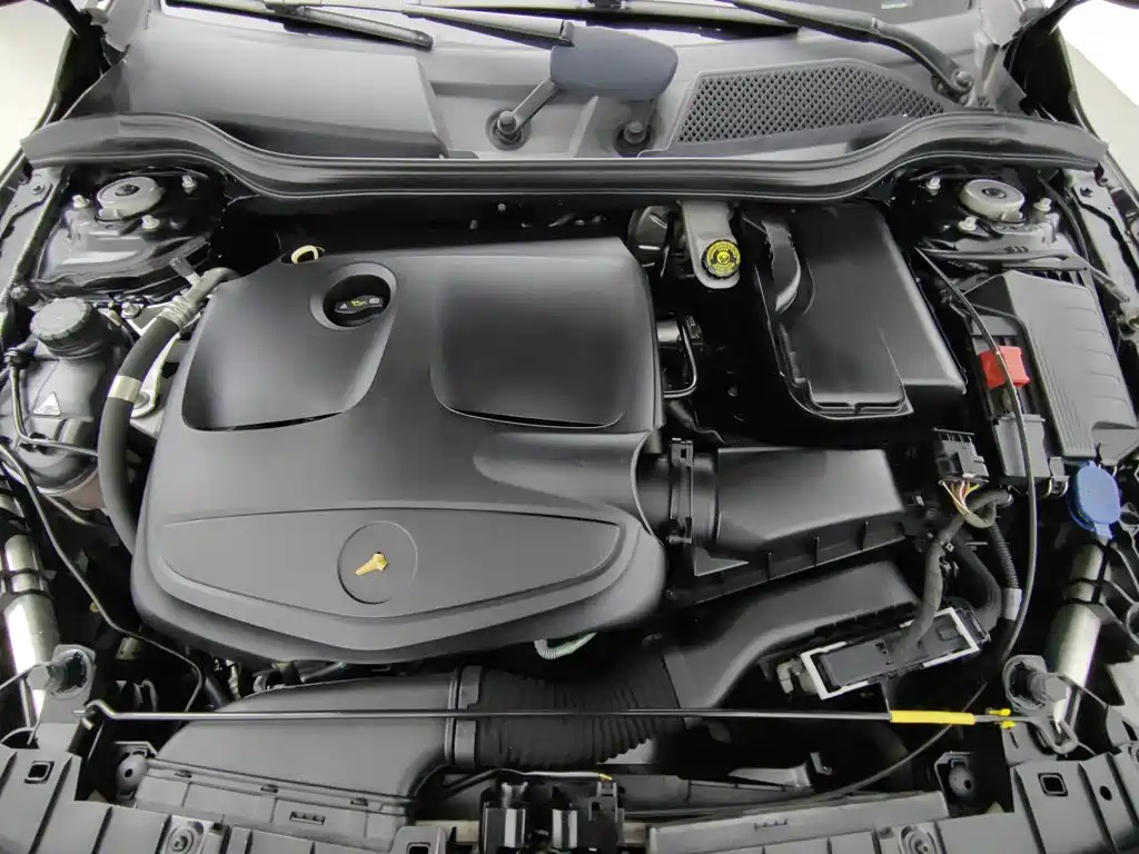 Mercedes-Benz GLA — миниатюра 6
