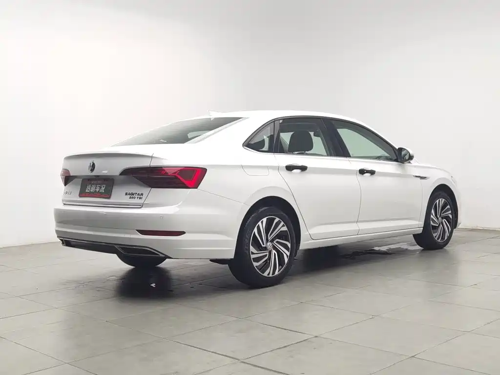 Volkswagen Sagitar — миниатюра 2