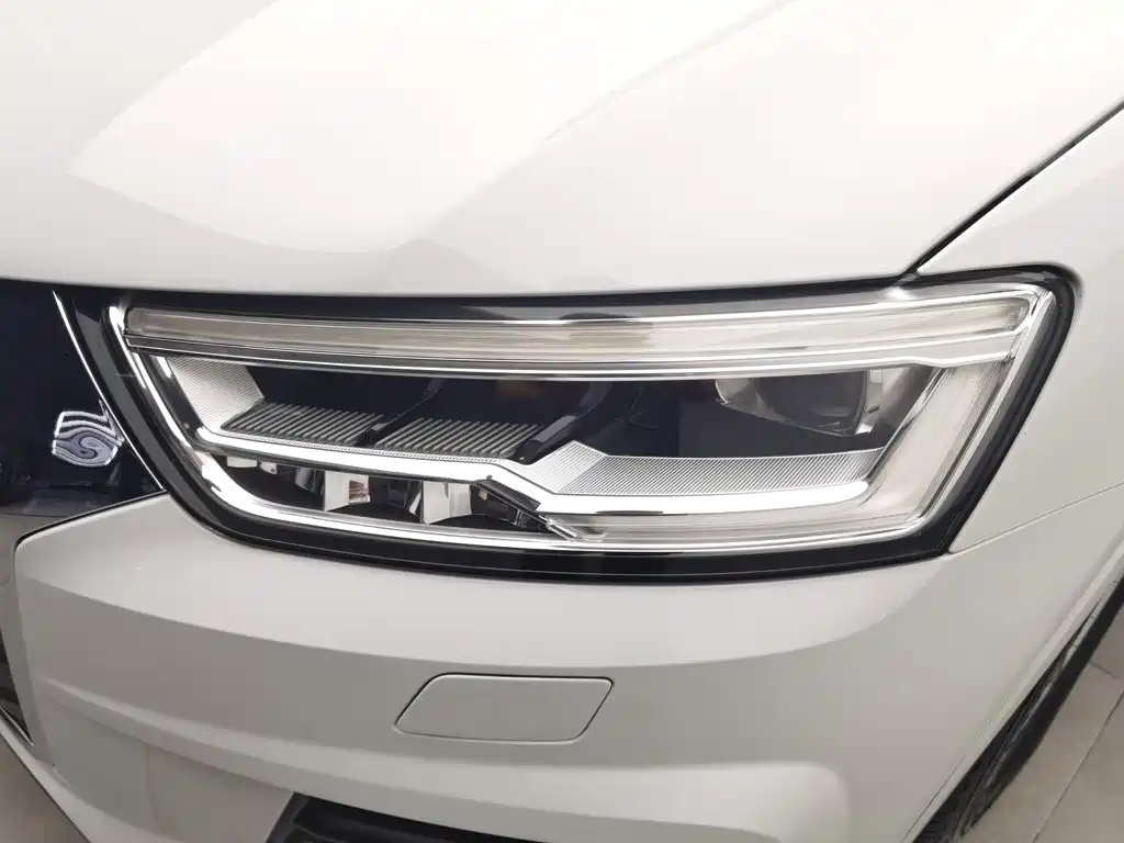 Audi Q3 — миниатюра 7