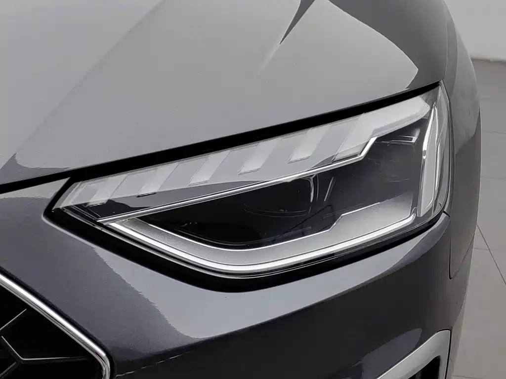 Audi A4L — миниатюра 7