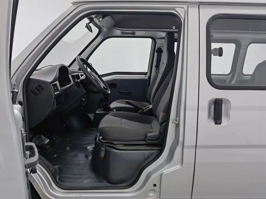 Wuling Zhiguang — миниатюра 10