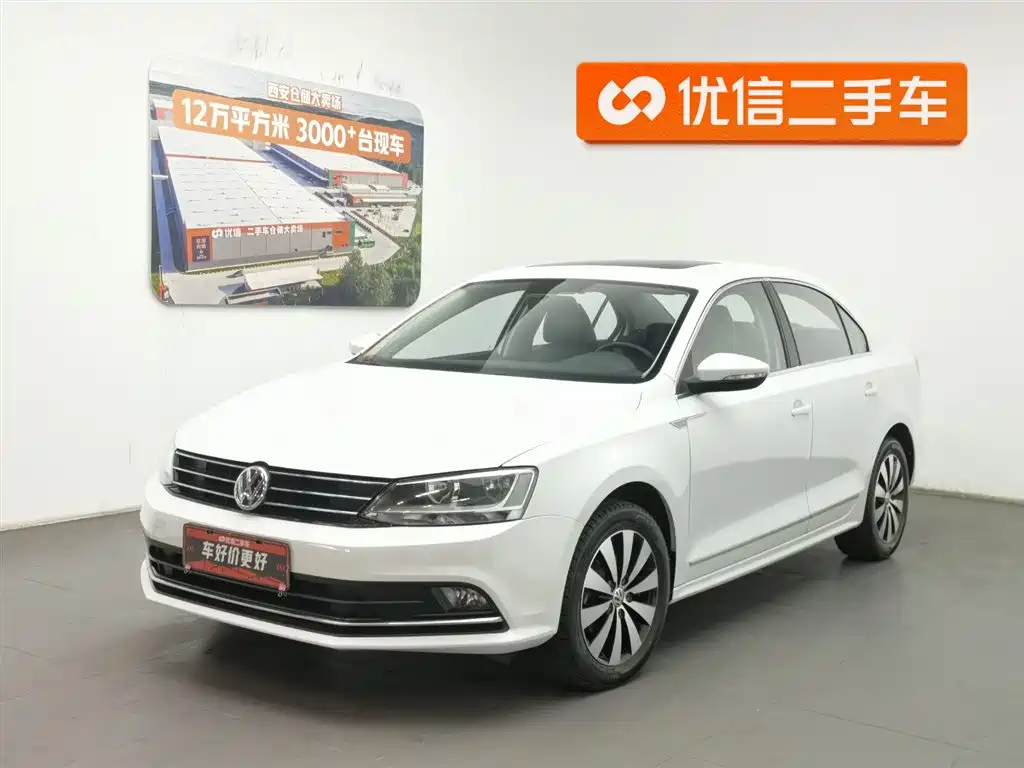 Volkswagen Sagitar 2016
