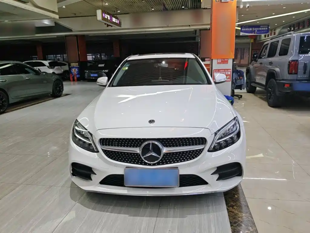 Mercedes-Benz C-Class — миниатюра 3