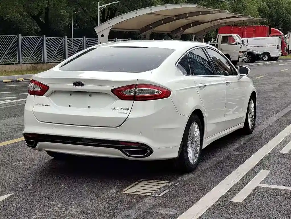 Ford Mondeo — миниатюра 4