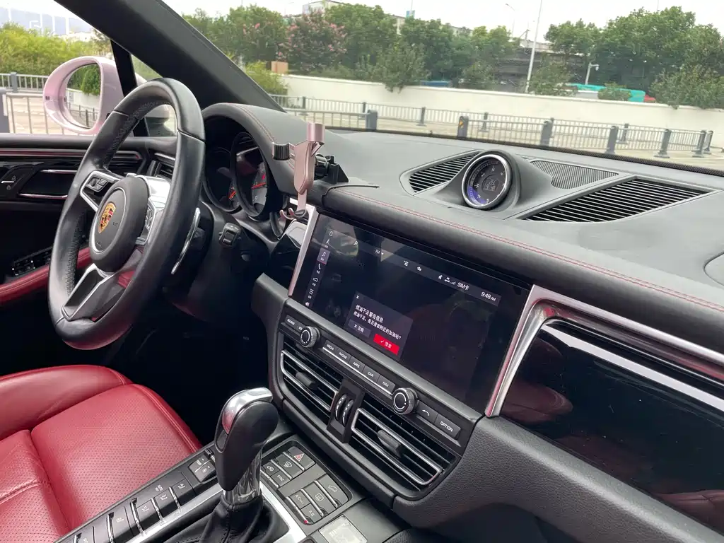 Porsche Macan — миниатюра 24