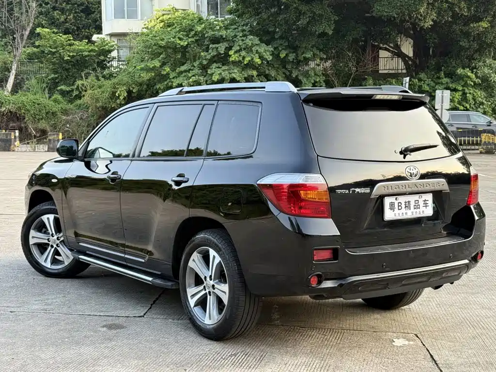 Toyota Highlander — миниатюра 3