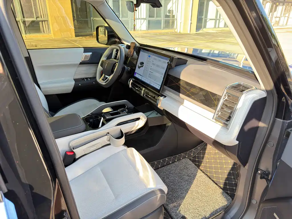 iCAR iCAR 03 — миниатюра 8