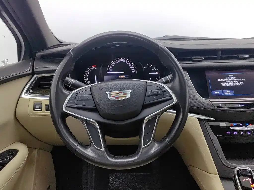 Cadillac XT5 — миниатюра 11