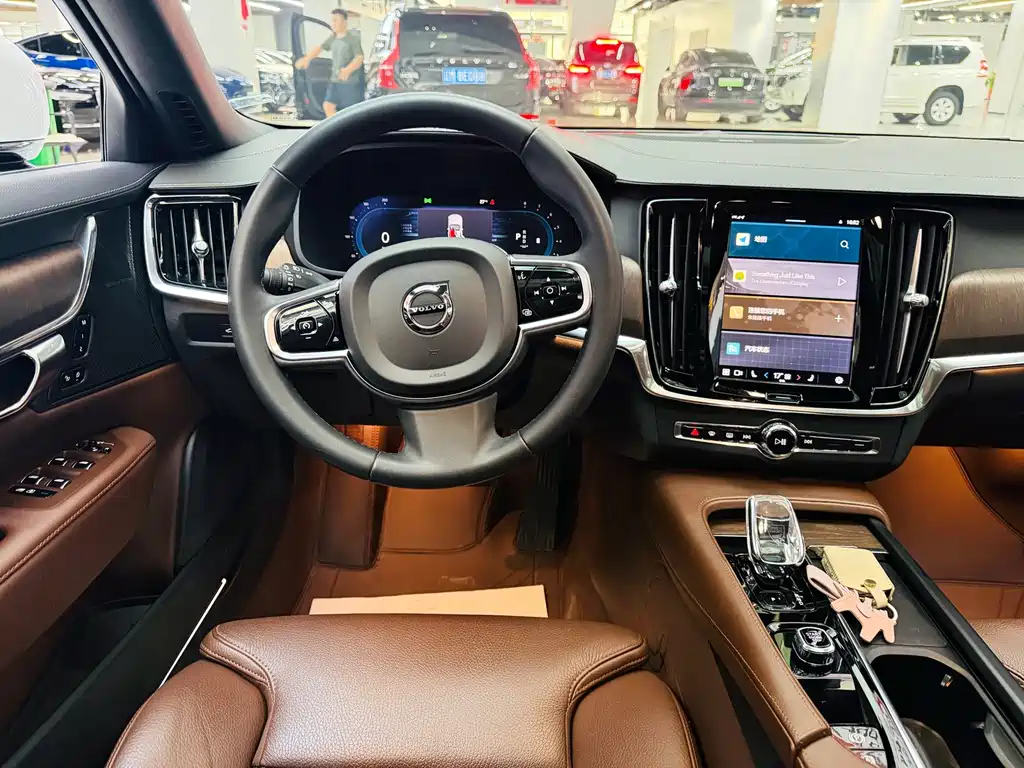 Volvo S90 — миниатюра 10