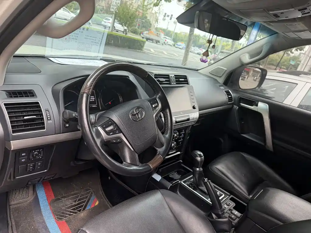 Toyota Prado (Import) — миниатюра 6
