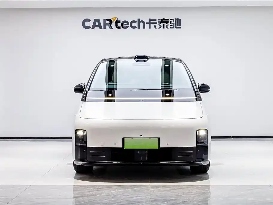 Li Auto MEGA 2024 Ultra