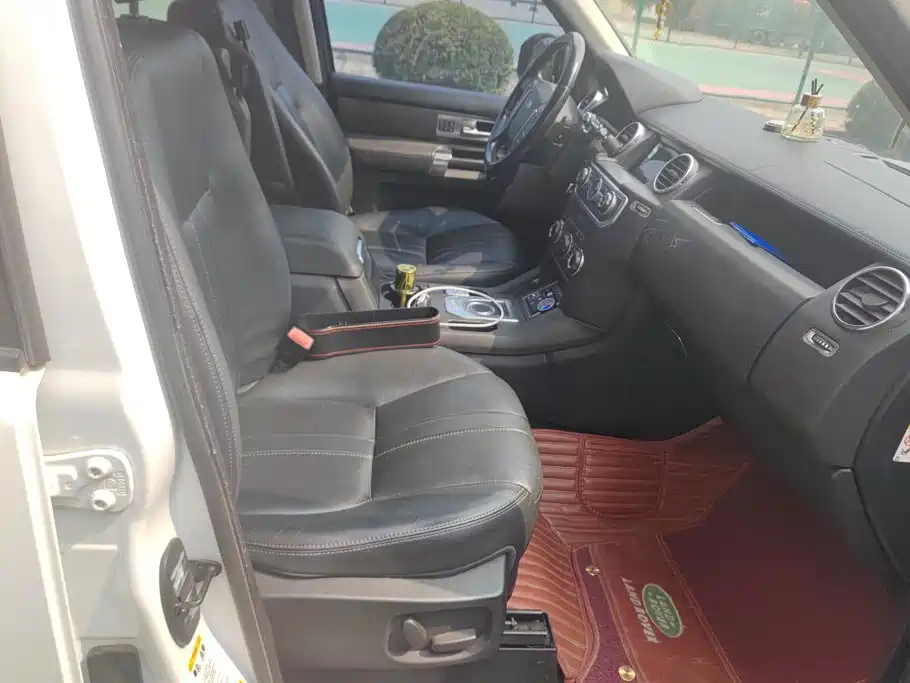 Land Rover Discovery — миниатюра 8
