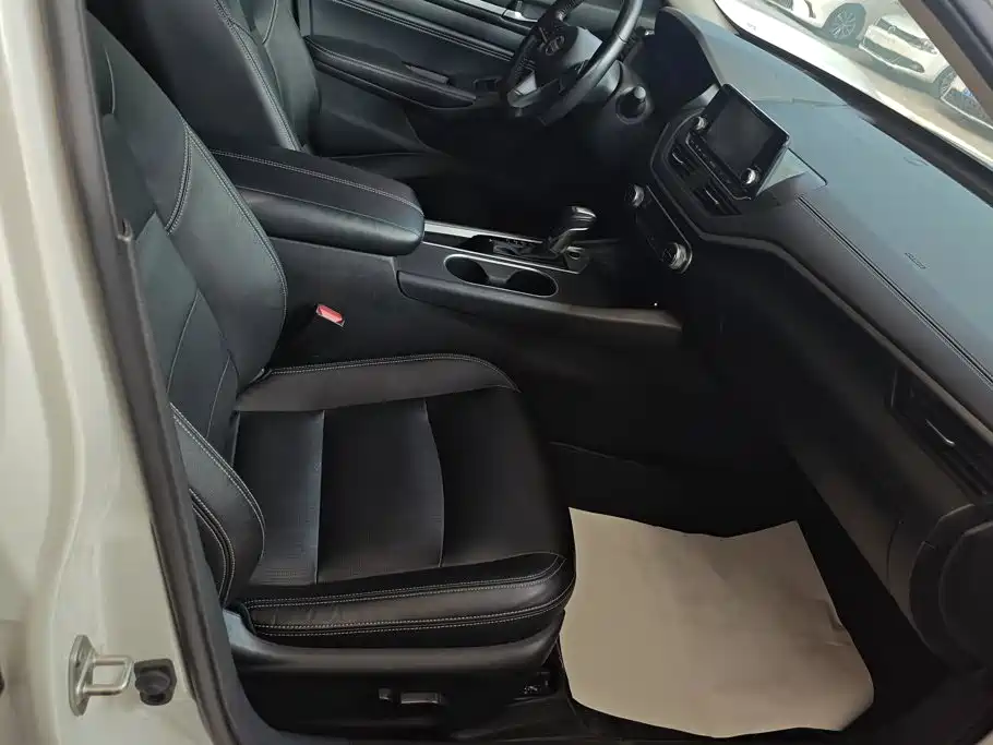 Nissan Teana — миниатюра 8