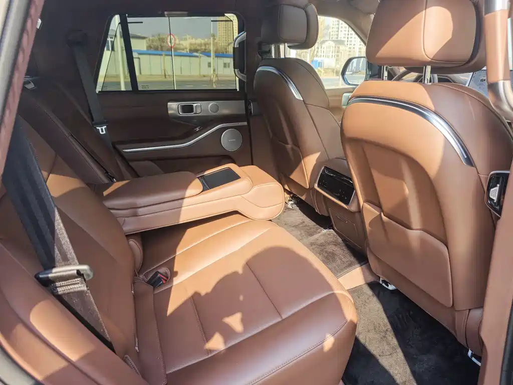 TANK TANK 700 NEW ENERGY