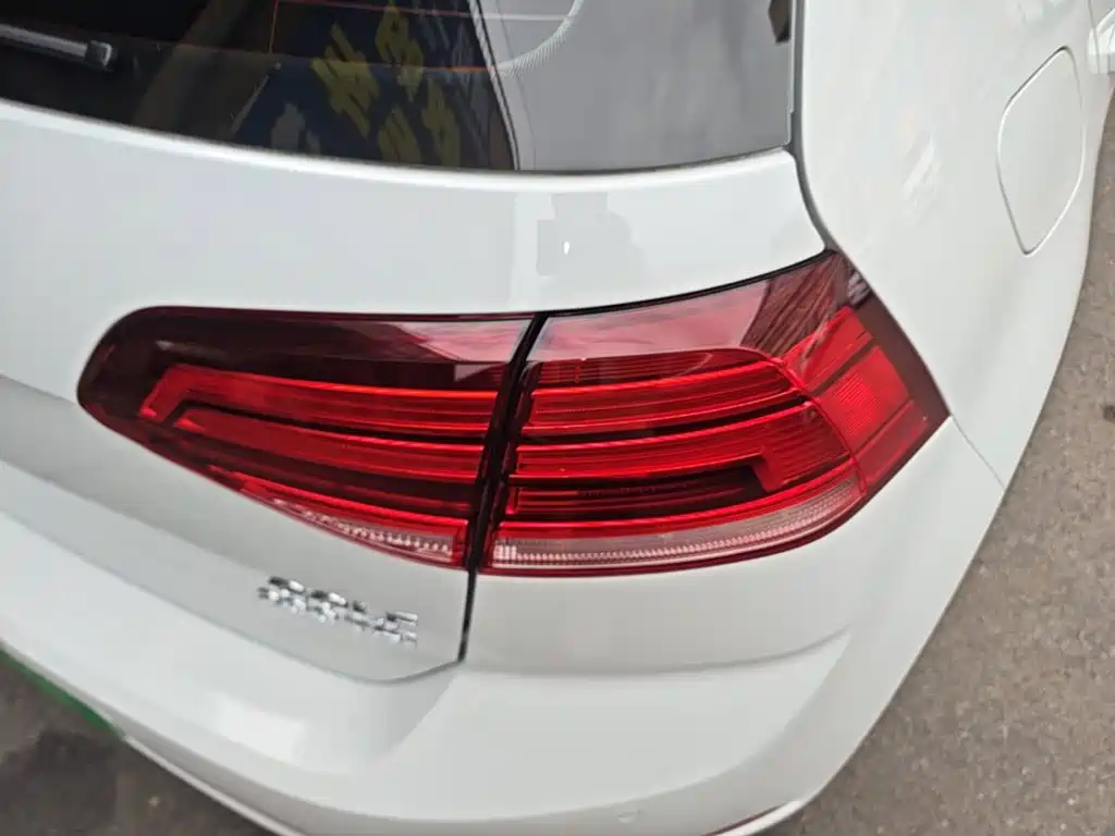 Volkswagen Golf — миниатюра 8