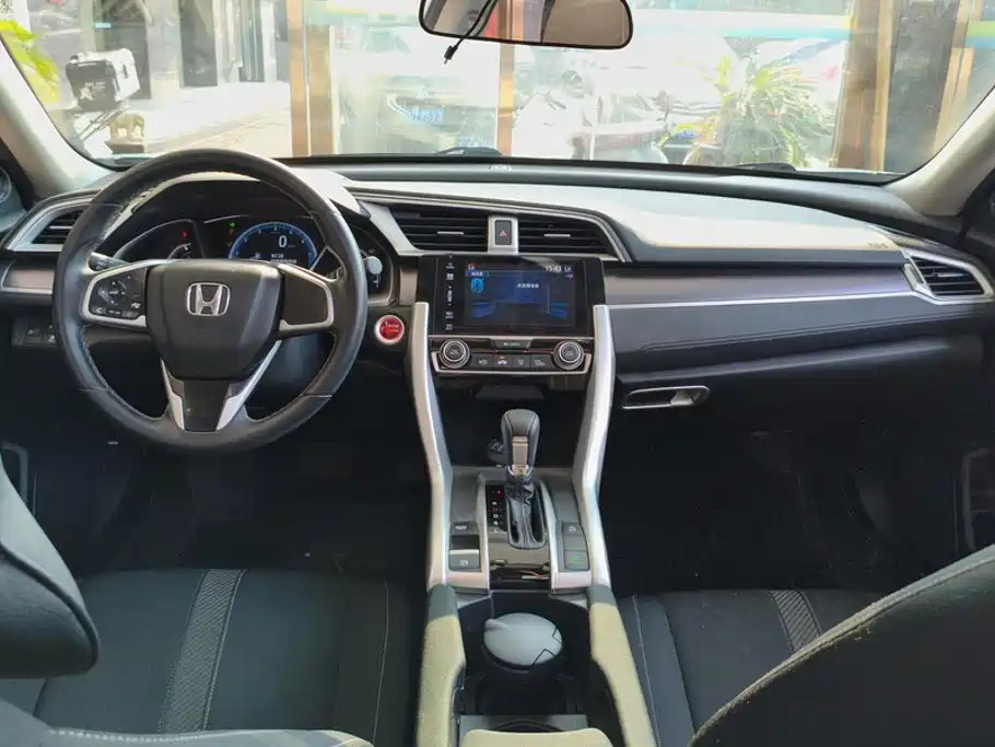 Honda Civic — миниатюра 12