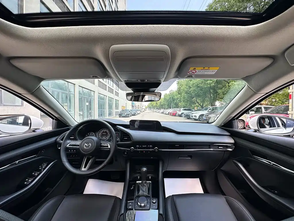 Mazda 3 Axela — миниатюра 6