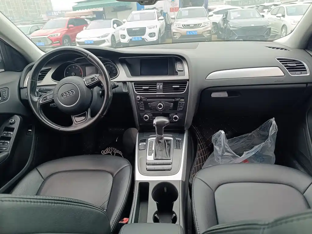 Audi A4L — миниатюра 12