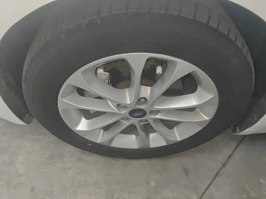 Ford Mondeo — миниатюра 23