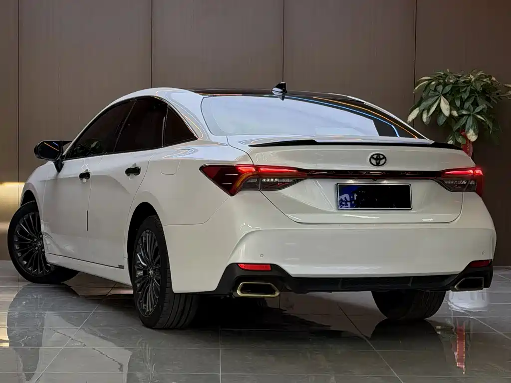 Toyota Avalon — миниатюра 16