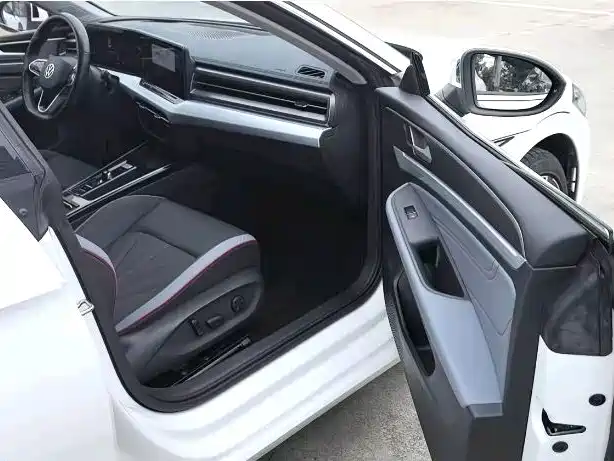 Volkswagen Lamando — миниатюра 4