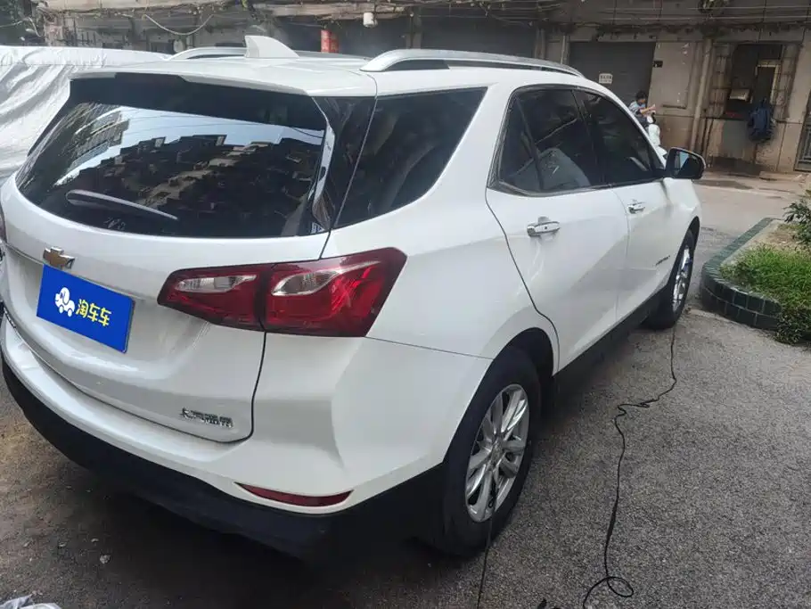 Chevrolet Equinox — миниатюра 3