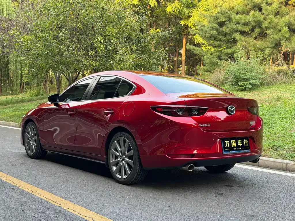 Mazda 3 Axela — миниатюра 15