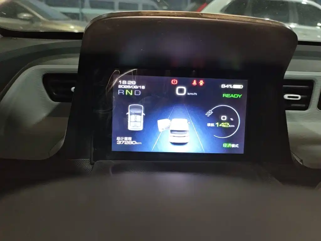 Wuling MINIEV — миниатюра 12