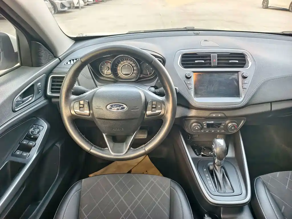 Ford Escort — миниатюра 12