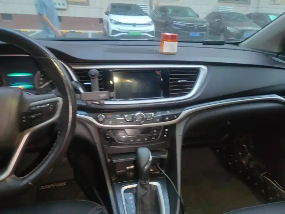Buick Excelle — миниатюра 13