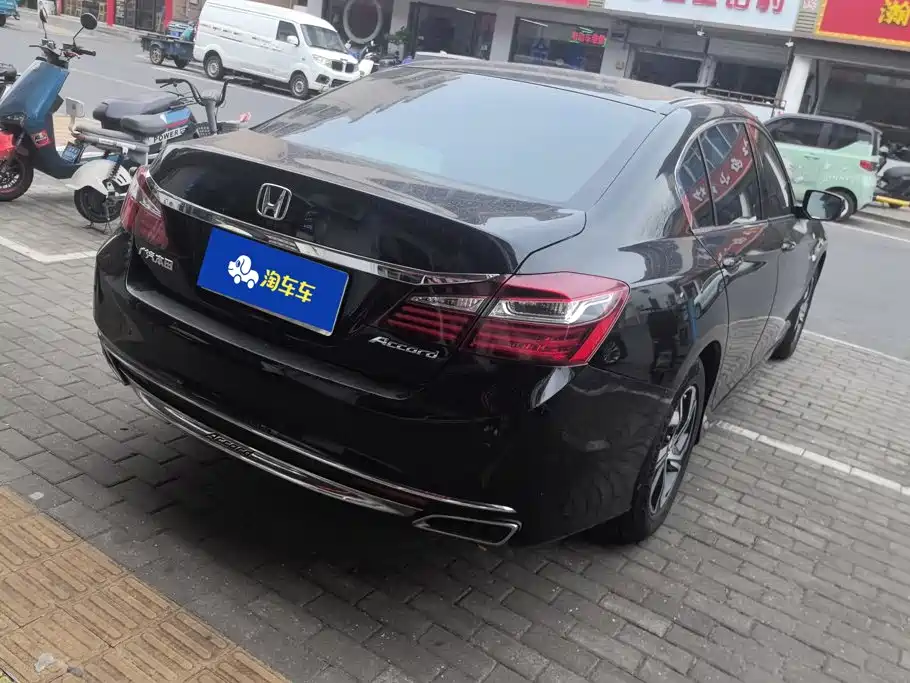 Honda Accord — миниатюра 3
