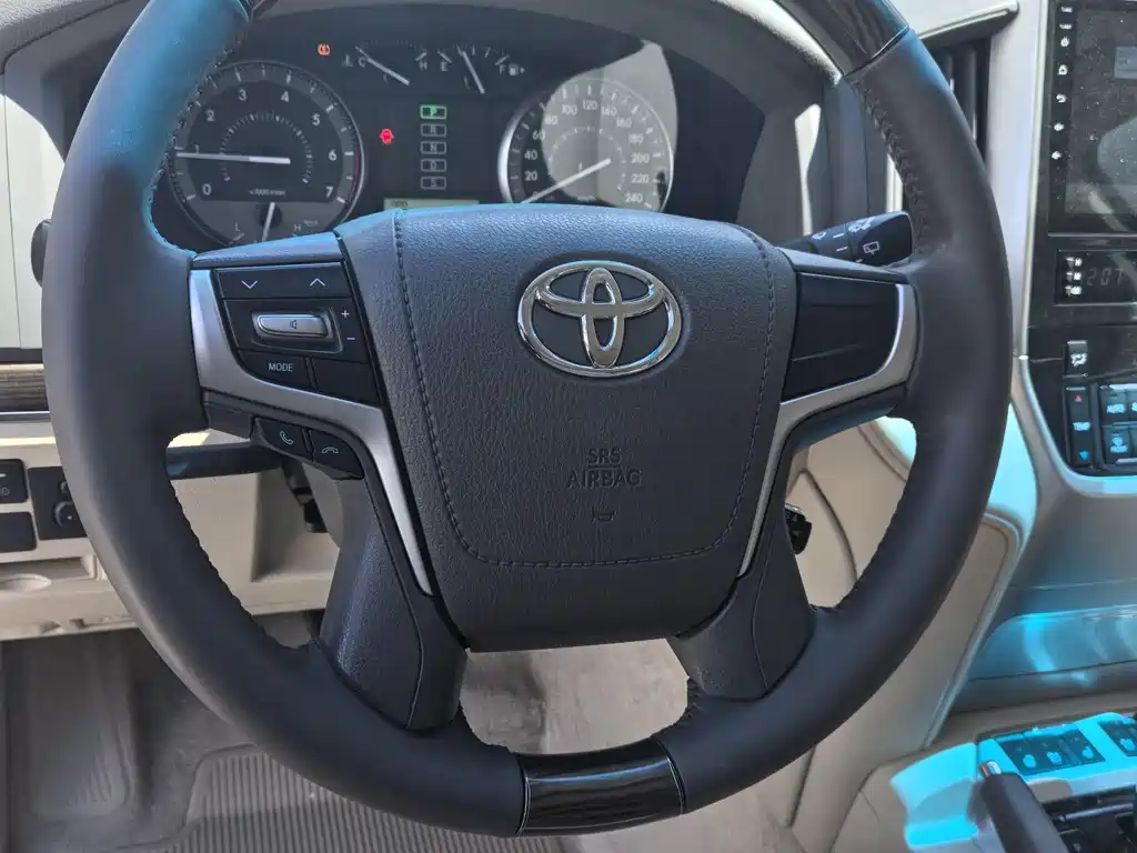 Toyota Land Cruiser 2019 4.0L AT