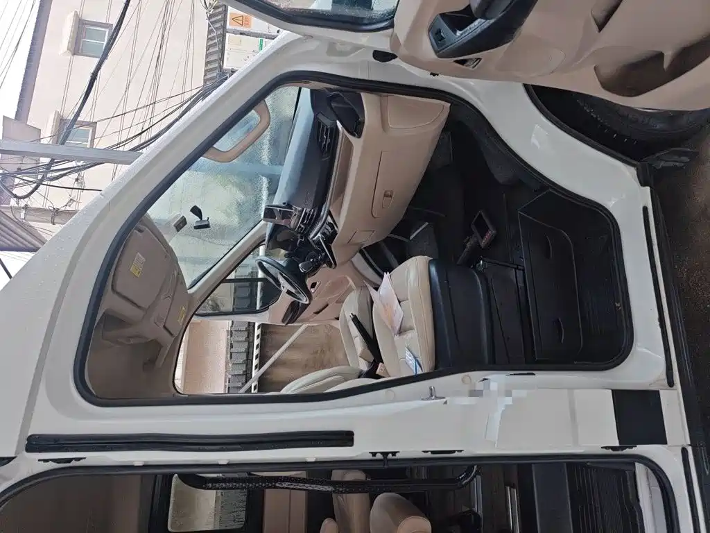 Maxus V90 — миниатюра 20