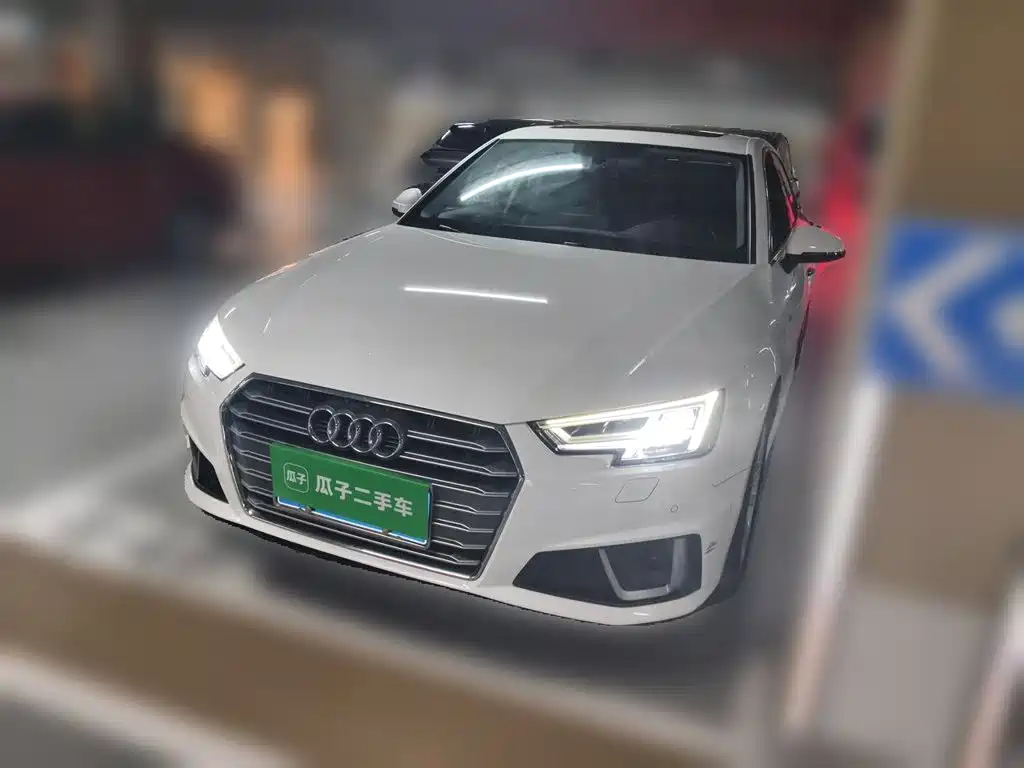 Audi A4L 2019 40 TFSI Fashion VI