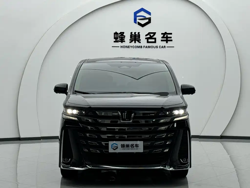 Toyota Vellfire — миниатюра 2